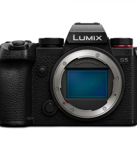 panasonic-lumix-dc-s5_1__1_2