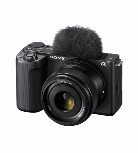 sony-zv-e10-ii-with-35mm-f1-8-lens